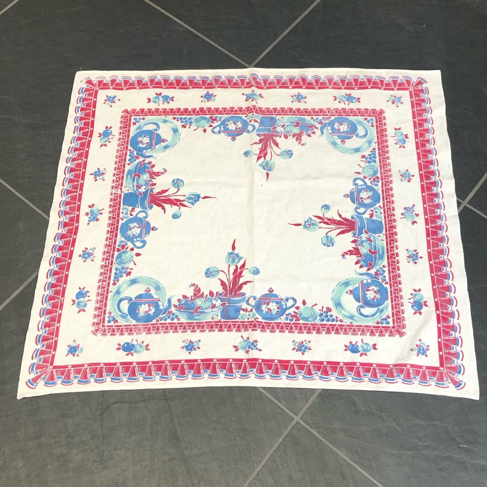Vintage Tablecloth 31” by 34.5”